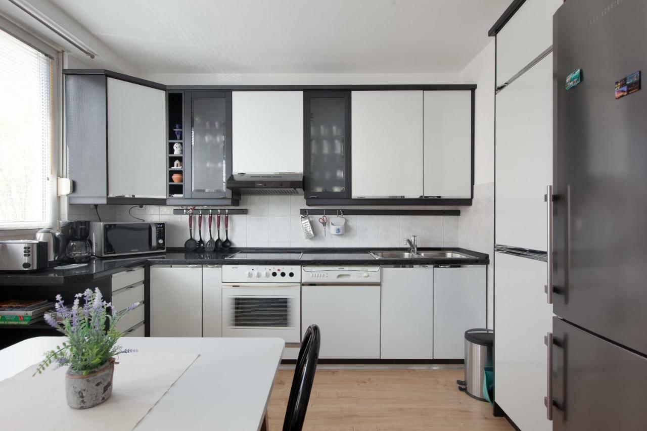 Apartment Gabriella Makarska Exteriör bild