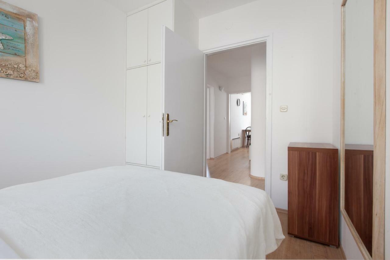 Apartment Gabriella Makarska Exteriör bild
