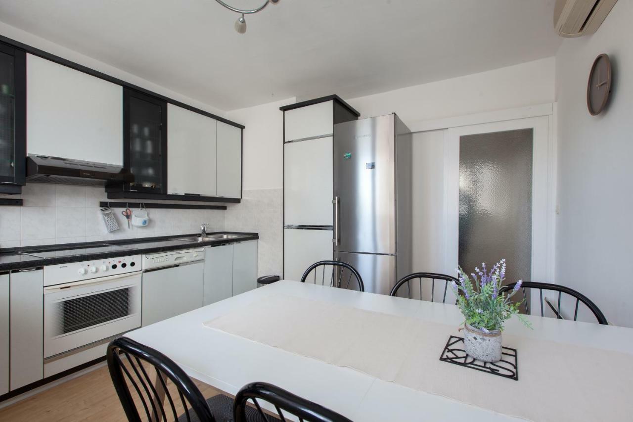 Apartment Gabriella Makarska Exteriör bild