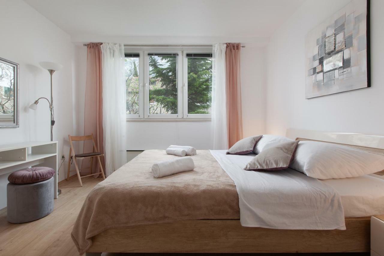 Apartment Gabriella Makarska Exteriör bild